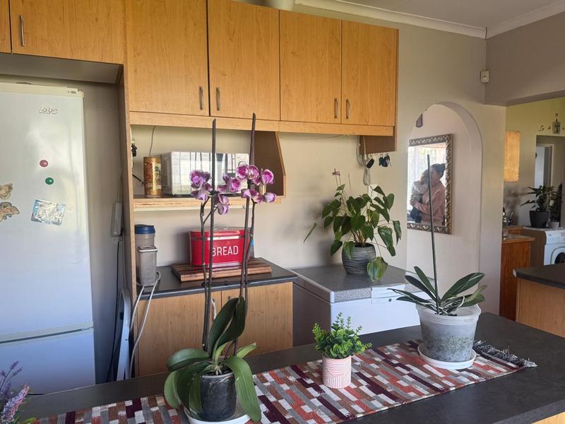 3 Bedroom Property for Sale in Heiderand Western Cape